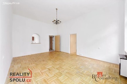 Prodej bytu 2+1 57 m² Svahová, Karlovy Vary