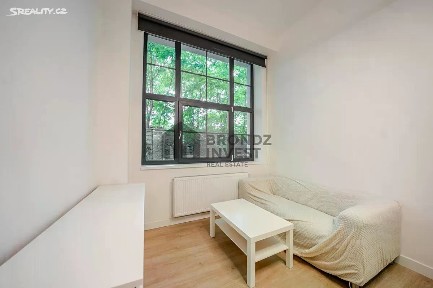 Praha, Praha 9, Vysočany, Poděbradská, 20