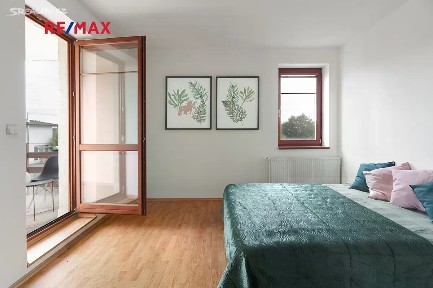 Prodej bytu 3+kk 84 m² Mezi Domy, Jesenice