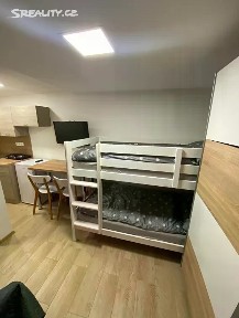 Zlín, Štefánikova