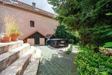 Vráž, Beroun, Kostelní