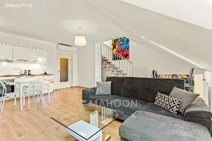 Prodej bytu 2+kk 84 m² Bubenská, Praha - Holešovice