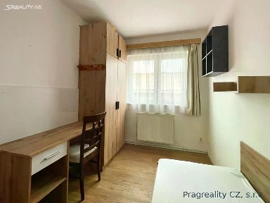 Pronájem bytu 1+kk 25 m² Roztoky