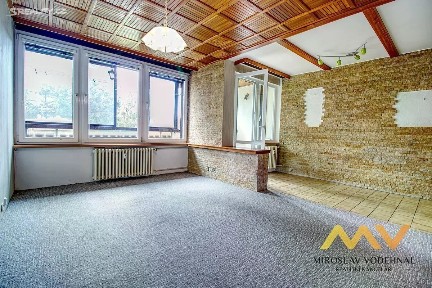 Prodej bytu 3+1 80 m² Pod Zámečkem, Hradec Králové - Třebeš