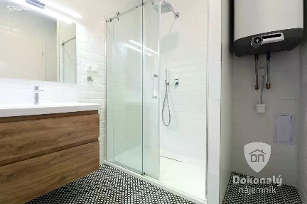 Praha, Praha 8, Karlín, Křižíkova, 25