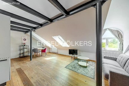 Praha, Praha 8, Karlín, Kaizlovy sady, 9