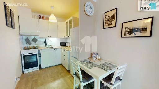 Prodej bytu 2+kk 43 m² Československé armády, Odolena Voda