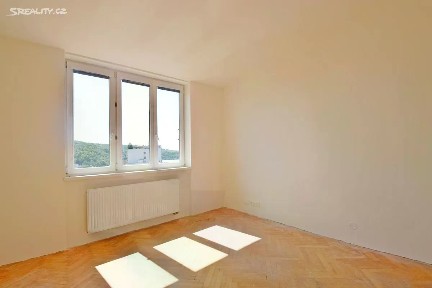 Pronájem bytu 2+kk 50 m² Přípotoční, Praha - Vršovice