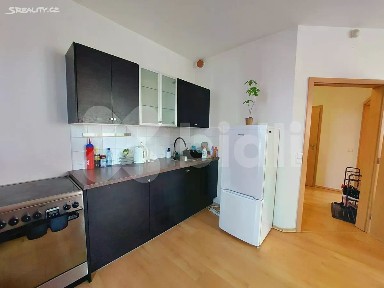 Pronájem bytu 2+kk 42 m² Vladycká, Praha - Hostivař