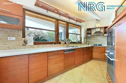 Pronájem vily 412 m², pozemek 1072 m² Rozdělovská, Praha - Břevnov