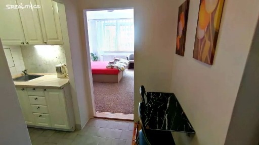 Pronájem bytu 1+kk 30 m² Svat. Čecha, Zlín - Prštné