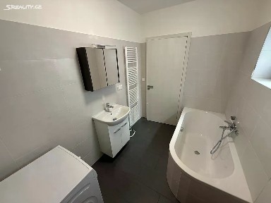 Pronájem bytu 2+kk 55 m² Malostranská, Brno - Starý Lískovec