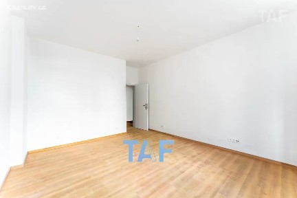 Praha, Praha 10, Vršovice, Ukrajinská, 9