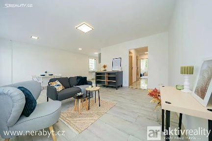 Prodej bytu 3+kk 76 m² Na Výsluní, Neratovice