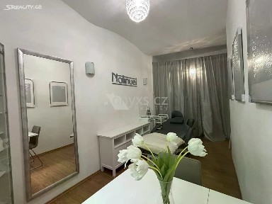 Pronájem komerční nemovitosti 50 m² Italská, Praha - Vinohrady