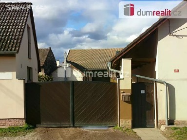 Pronájem bytu 1+kk 16 m² Hlavní, Neratovice - Mlékojedy