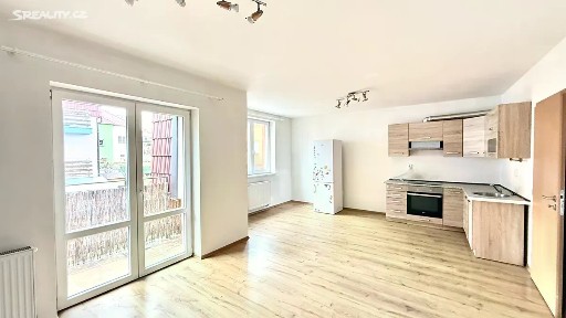 Prodej bytu 5+kk 122 m² Na Lucberku, Králův Dvůr - Levín