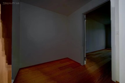 Prodej bytu 1+kk 60 m² V Třešňovce, Praha - Hrdlořezy