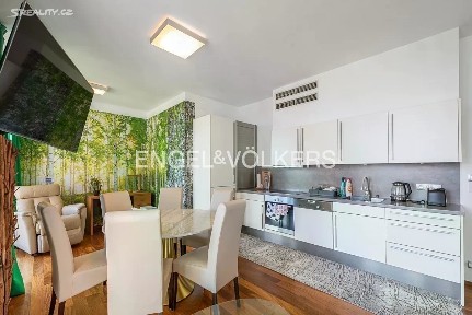 Pronájem bytu 3+kk 102 m² K Sídlišti, Praha - Nusle