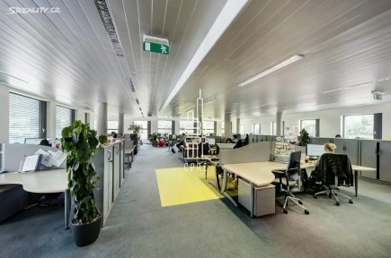 Pronájem kanceláře 539 m² Nádražní, Praha - Smíchov