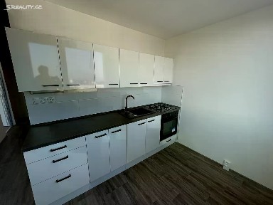 Pronájem bytu 2+1 66 m² Dřínovská, Chomutov