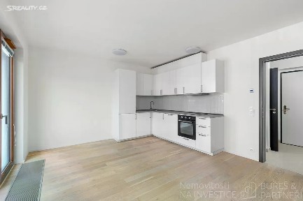 Pronájem bytu 1+kk 32 m² Naskové, Praha - Košíře