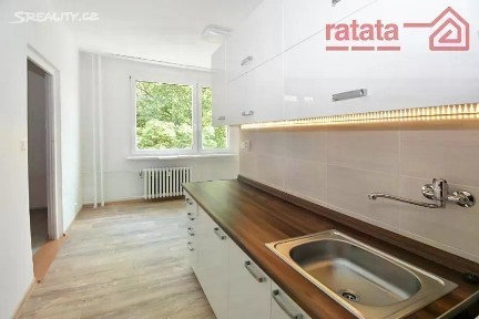 Pronájem bytu 2+1 61 m² Dřínovská, Chomutov