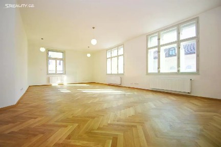 Pronájem bytu 2+kk 101 m² Balbínova, Praha - Vinohrady