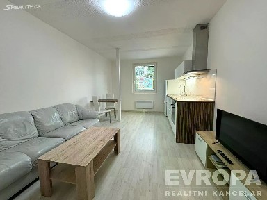 Pronájem bytu 2+kk 48 m² Mohylová, Plzeň - Doubravka