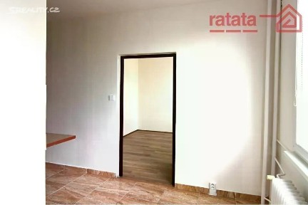 Pronájem bytu 3+1 62 m² Březenecká, Chomutov