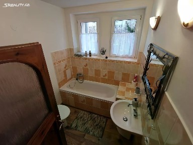 Pronájem bytu 2+1 40 m² Rohová, Karlovy Vary - Rybáře