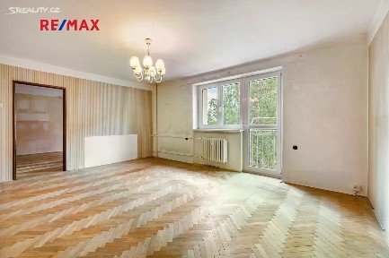 Prodej bytu 3+1 75 m² Domousnická, Praha - Kbely