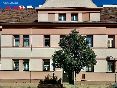 Prodej bytu 2+kk 55 m² Československé armády, Přelouč