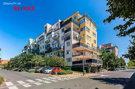 Prodej bytu 2+kk 51 m² Zakšínská, Praha - Střížkov