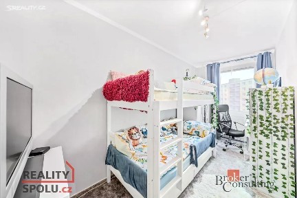 Prodej bytu 3+1 63 m² Kralovická, Plzeň - Bolevec