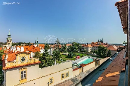 Pronájem bytu 2+kk 110 m² Loretánská, Praha - Hradčany