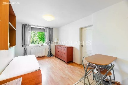 Pronájem bytu 2+kk 30 m² Nad Palatou, Praha - Smíchov