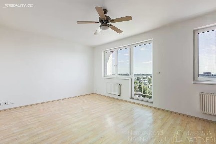 Pronájem bytu 3+kk 85 m² Ivančická, Praha - Letňany