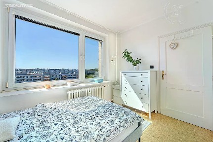 Prodej bytu 3+1 66 m² Česákova, Praha - Střížkov