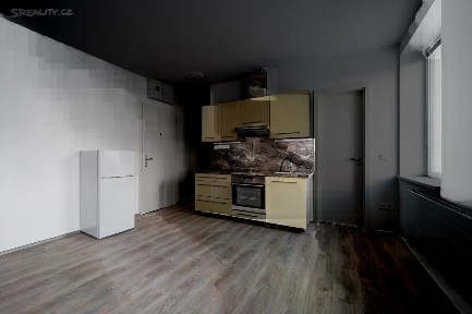 Pronájem bytu 1+kk 28 m² Lorencova, Zlín
