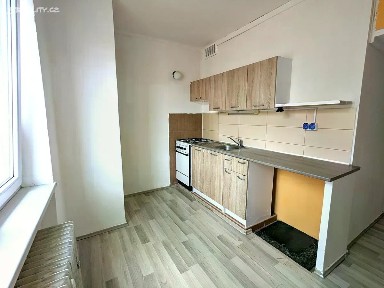 Most, Zdeňka Štěpánka, 13