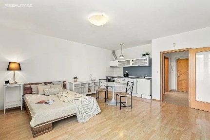 Praha, Praha 5, Zličín, Tulešická