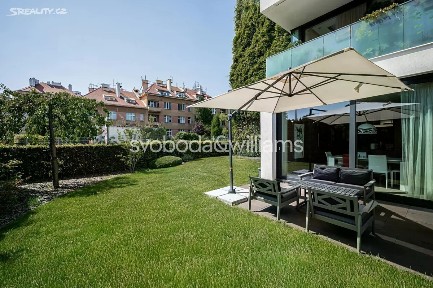 Prodej bytu 6 pokojů a více 275 m² Vietnamská, Praha - Bubeneč