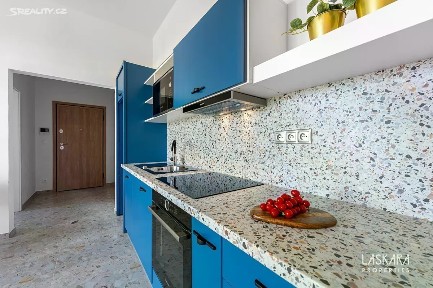 Pronájem bytu 2+1 55 m² Hlavní, Horoušany - Horoušánky