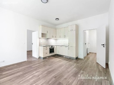 Pronájem bytu 2+kk 60 m² Nad přívozem, Praha - Braník
