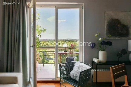 Praha, Praha 3, Vinohrady, Vinohradská, 144