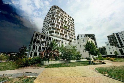 Prodej bytu 3+kk 80 m² Mezi Vodami, Praha - Modřany