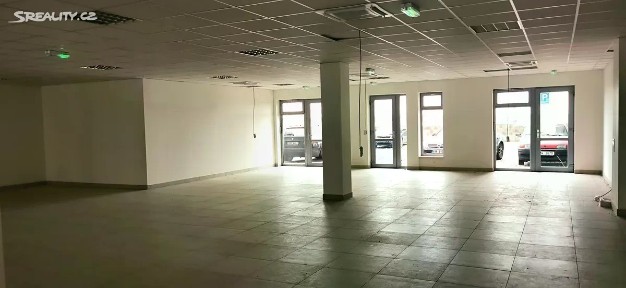 Pronájem obchodního prostoru 200 m² V Honech, Klecany