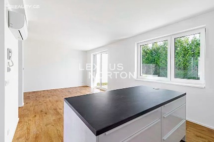 Pronájem rodinného domu 115 m², pozemek 232 m² Edvardova, Praha - Nebušice