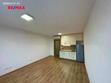 Pronájem bytu 1+kk 31 m² U Nemocnice, Břeclav